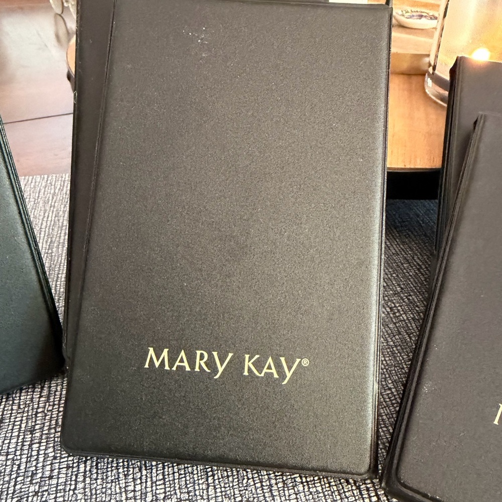 Mary Kay Black Portfolio with Gold Logo